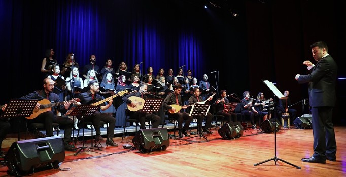 Öğretmenlerden öğrencilere müzik ziyafeti