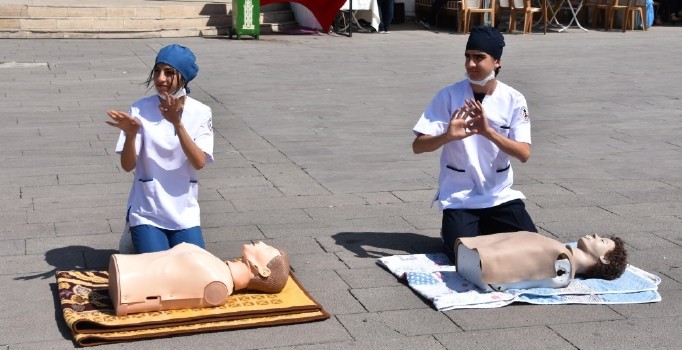 Vatandaşlara temel yaşam desteği verildi