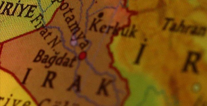 Bağdat'ta ABD Büyükelçiliği yakınına füze düştü