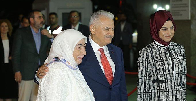 Yıldırım ve İmamoğlu'ndan canlı yayın yorumu