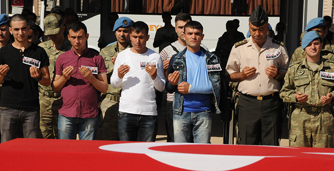 Nusaybin şehitleri Hasan Basri Tek, Hasan Kahraman, Erhan Yıldırım memleketlerine uğurlandı