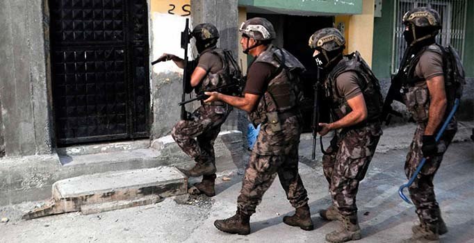 Adana'da merkezli 4 ilde PKK operasyonu: 35 şüpheli hakkında gözaltı kararı