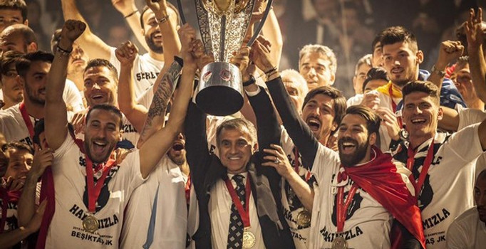 Şenol Güneş için gazeteye 2.şampiyonluk ilanı verdiler