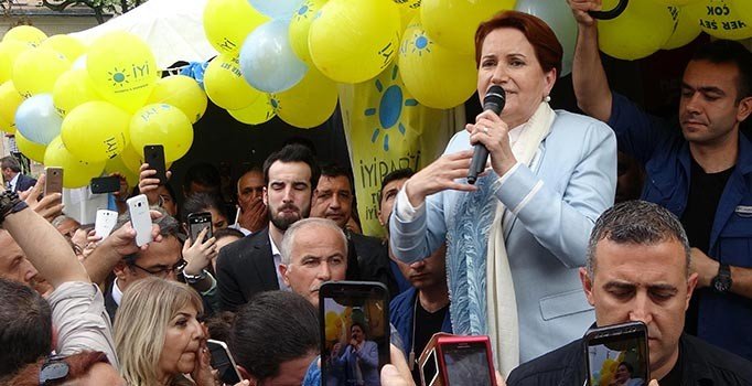Akşener'den Bahçeli'ye İmralı eleştirisi: İmralı canisiydi Öcalan oldu