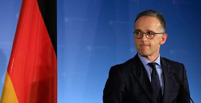 Alman Bakan'dan 'aşırı sağ' itirafı: Yakalama kararlarına rağmen yer altına inebildi