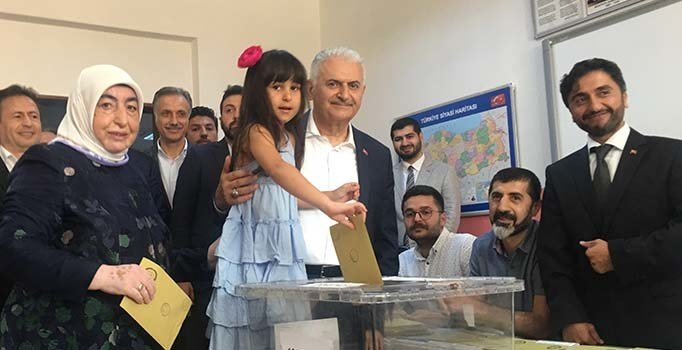 Yıldırım'dan 'sandıkları terk etmeyelim' mesajı