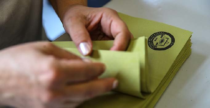 İstanbul'da sandıklar kapandı! Şimdi de sonuçlar için geri sayım başladı