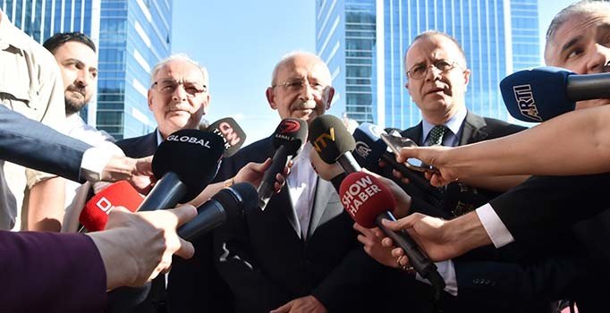 Kılıçdaroğlu, CHP Genel Merkezi'ne geçti