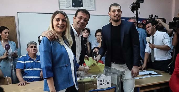 Millet İttifakı adayı İmamoğlu oyunu kullandı