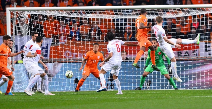 Türk futbolunda yine 'yayın' skandalı krizi