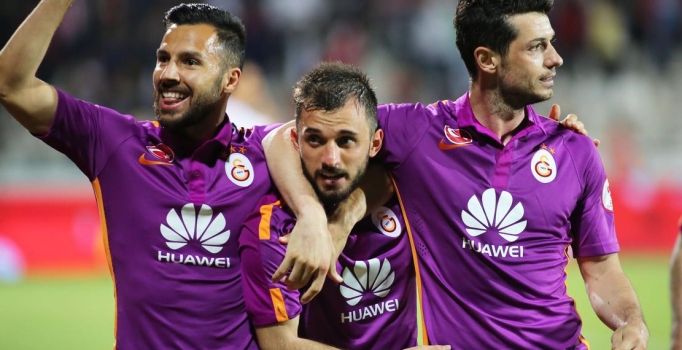 Blerim Dzemaili Galatasaray'dan ayrılıyor