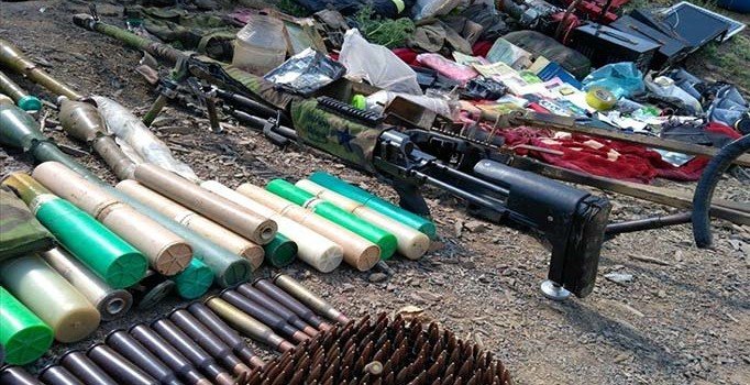 Hakurk’ta 3 girişli mağarada çok sayıda mühimmat bulundu