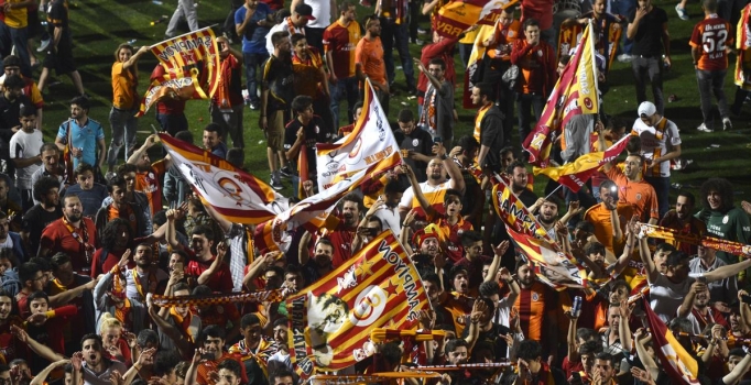 G.Saray şampiyonluk kutlaması gününü değiştirdi