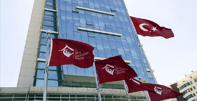 Aile, Çalışma ve Sosyal Hizmetler Bakanlığı'na 249 iş müfettişi atandı