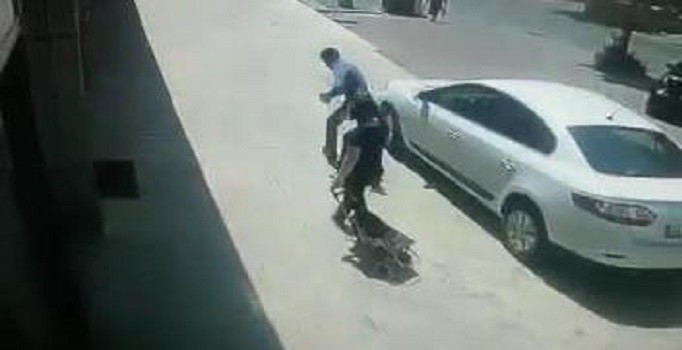 Maltepe'de markete giden kadın gasp edildi