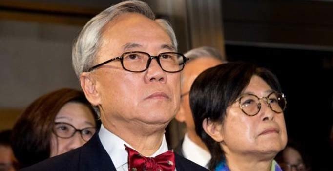 Hong Kong'da eski lider görevi suistimal suçundan aklandı