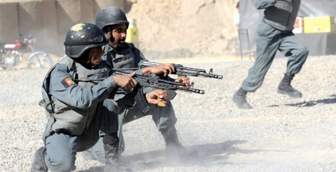 Afganistan'da Taliban karakola saldırdı: 43 ölü