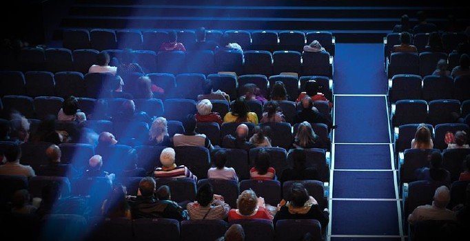 ‘Hangi Kadın’ sosyal medyayı sevmedi ki?