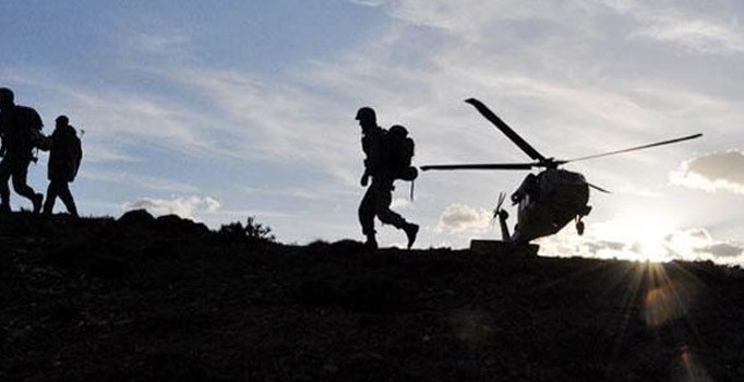 Son dakika haberi - Hakkari'de tabura havan saldırısı: 1 asker şehit