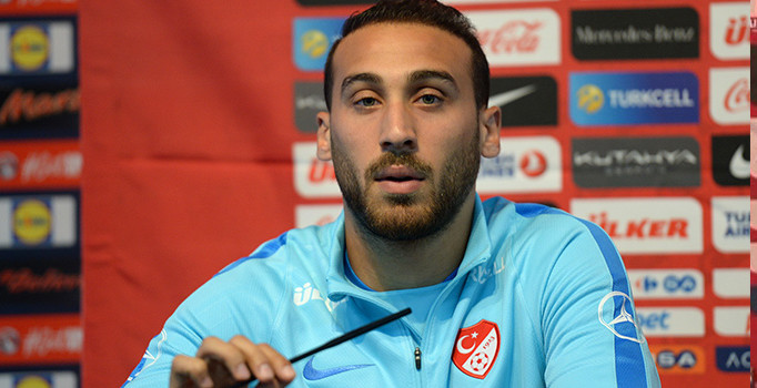 Cenk Tosun basın toplantısında Milli Takımın taktiğini verdi