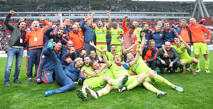 Rusya Premier Lig'de şampiyon CSKA Moskova