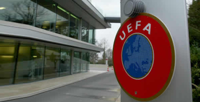 UEFA'dan Fenerbahçe ve Trabzonspor'a ceza