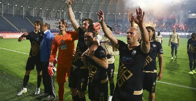 Osmanlıspor Başkanı: Bu sezon olağanüstü bir başarı elde ettik
