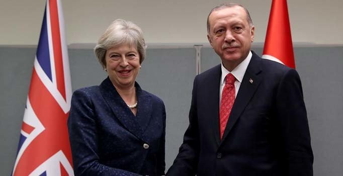 Cumhurbaşkanı Erdoğan, İngiltere Başbakanı May ile görüştü