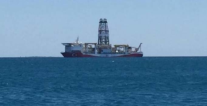 Rum tarafı: Türkler burnumuzun dibini kazıyor