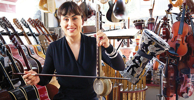 Mehtap Demir, yeni albümü ‘Anadolu Kokusu’nda kentlerdeki halk şarkılarını seslendiriyor