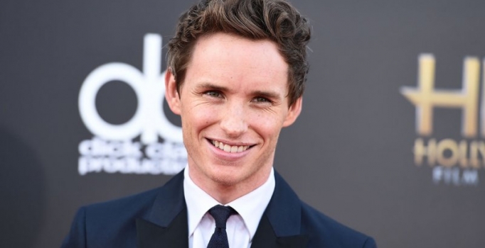 Eddie Redmayne ünlü saat markasının yeni yüzü