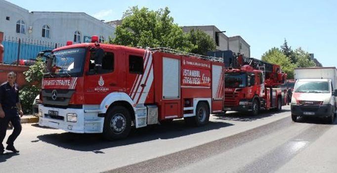 Tuzla'da fabrikada yangın