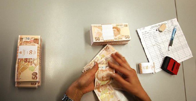 Hangi memurun maaşı ne kadar oldu? İşte öğretmen, polis, akademisyen, genel müdür ve imam maaşları