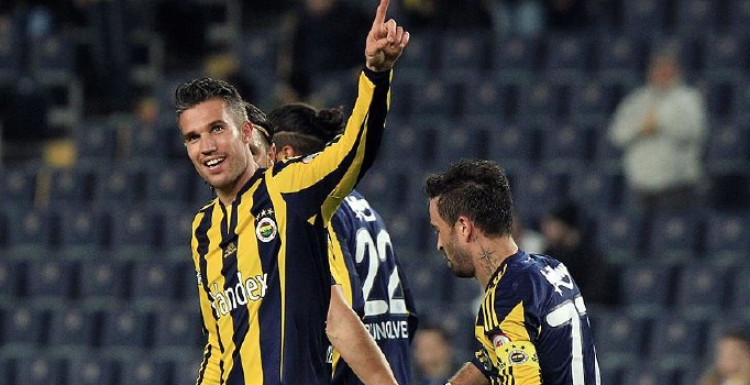 Van Persie, Alex hariç herkesi geride bıraktı