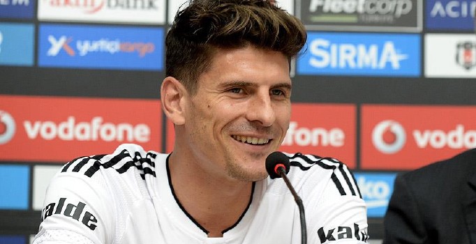 Mario Gomez: Beşiktaş'ta kalmayı düşünebilirim