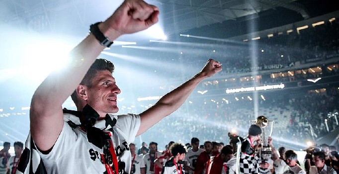 Beşiktaş'ta goller 'kral' Gomez'den