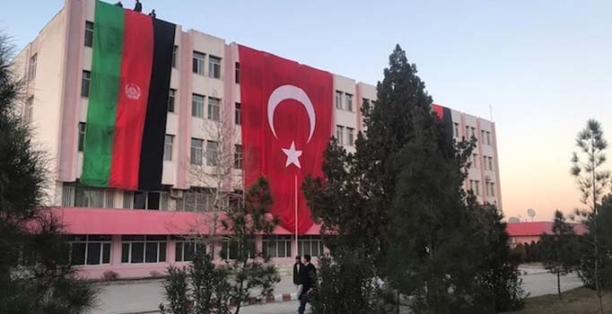Afganistan'daki FETÖ okulları Eğitim Bakanlığına devredildi