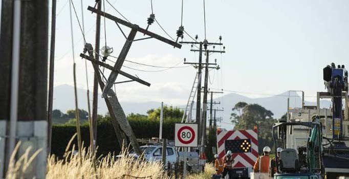 Hindistan'da festival aracı elektrik tellerine çarptı: 3 ölü, 7 yaralı