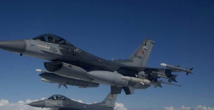 Kandil ve Hakurk'a hava harekatı: Terör hedef ve sığınakları vuruldu