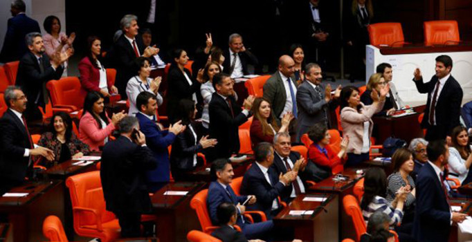 ‘Sicili Temiz’ 7 HDP’li vekil