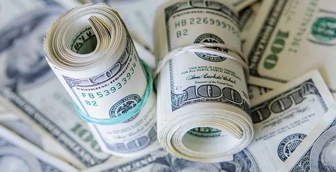 Merkez kur tahmini revize etti: Yıl sonu dolar/TL beklentisi 6,30'dan 6,14'e indi