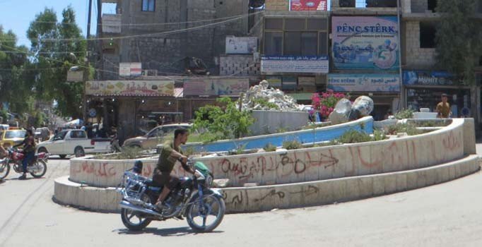 Afrin'de bombalı araç infilak etti