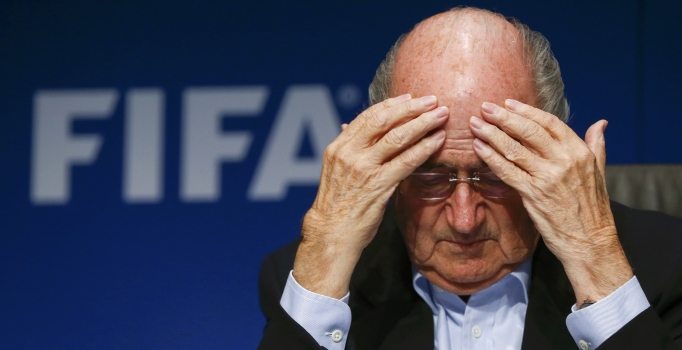 FIFA Başkanı Sepp Blatter’e istifa baskısı
