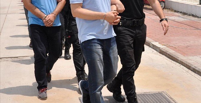 FETÖ'nün 'kılcal damarları'na operasyon