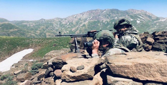 Kuzey Irak'ta 2 terörist etkisiz hale getirildi