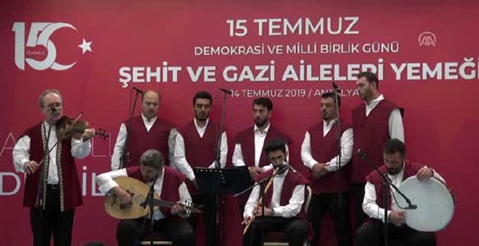 Siyasi isimlerden 15 Temmuz Demokrasi ve Milli Birlik Günü mesajları
