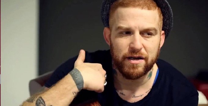 Gökhan Özoğuz '15 Temmuz darbe girişimini anlatan çizimler için ne dedi? Hasan Kaçan'dan tepki geldi