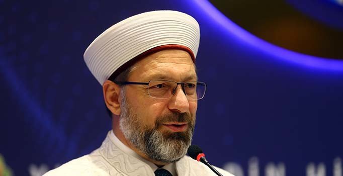 Diyanet'ten 25 Kasım mesajı: Şiddet cahiliye toplumlarına mahsus insanlık suçu