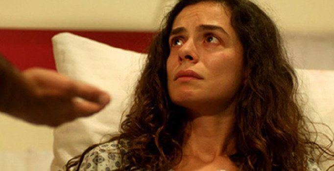 Ekranlara geri dönmek için gün sayıyordu! Özge Özpirinçci'den acı haber! Sevenleri yasta...