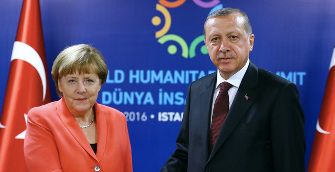 Son dakika: Erdoğan ile Merkel vize serbestisini görüştü